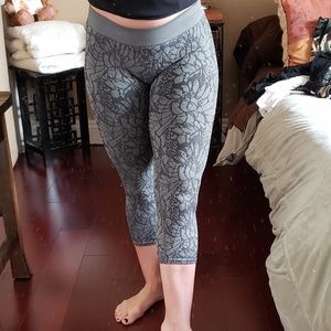 Fabletics Capri